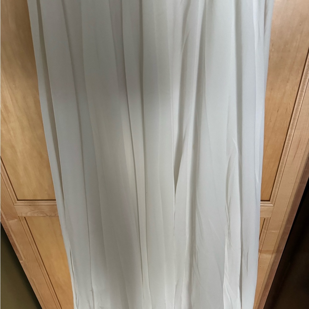 Elegant White Maxi Skirt - Picture 8 of 8